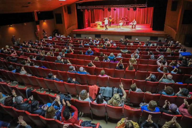 Adultos mayores vivieron una jornada emotiva en la Casa de la Cultura 