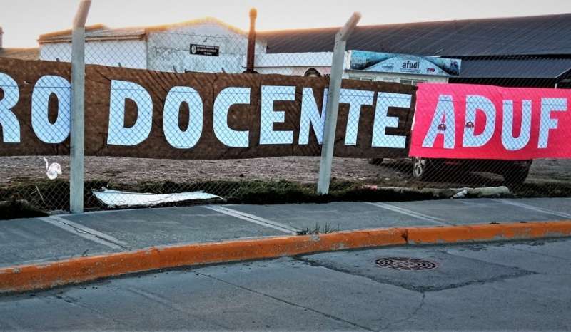 Docentes universitarios arrancaron una semana completa de paro