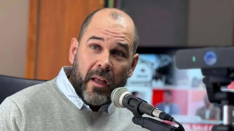 �No cambi� su postura frente a Milei�