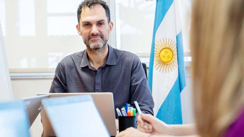 Todos los das tenemos novedades de quita de fondos, dijo Devita