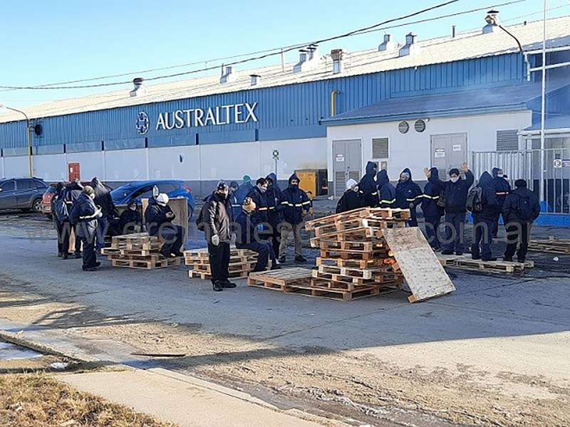 Insisten en ofrecer vacaciones adelantadas a los trabajadores