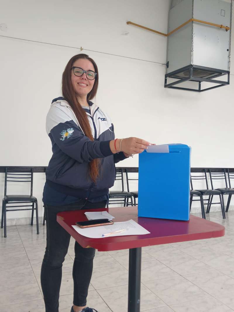 Contundente ratificacin al frente de APOC