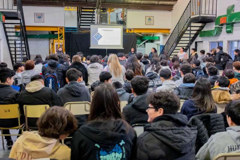 Educacin y el Colegio CPET implementan Plan de Convivencia Escolar ante situaciones complejas