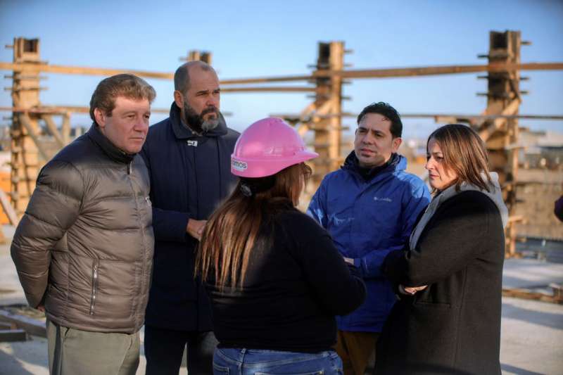 El gobernador Melella recorri la obra de la Comisara de Gnero y Familia 