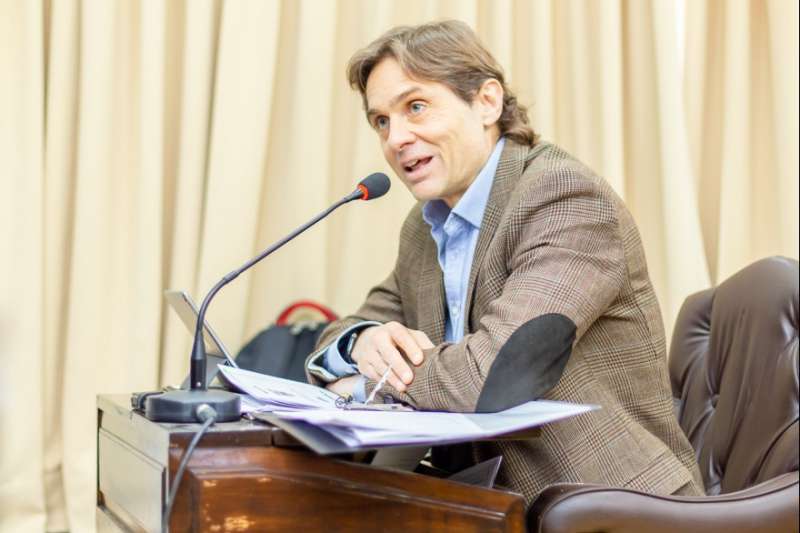 �La democracia necesita calidad para recuperar credibilidad�