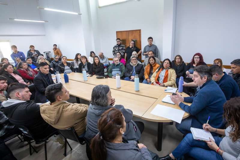 Martn Prez mantuvo una reunin de trabajo con vecinos y vecinas de zona sur