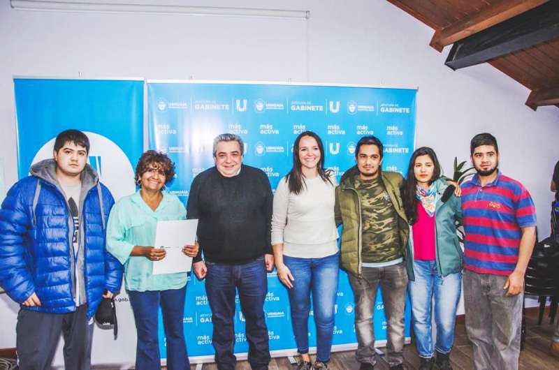 La Municipalidad de Ushuaia entreg 22 nuevos ttulos de propiedad a vecinos y vecinas