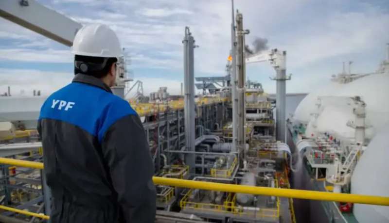 Defendemos cada puesto de trabajo, pero no podemos meternos en el bolsillo del compaero