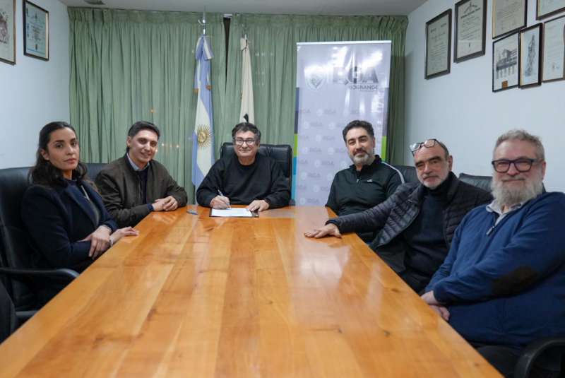 El Municipio y la UTN fortalecen el desarrollo de la Escuela Municipal de Emprendedores