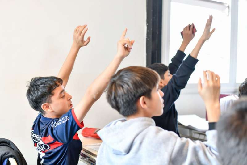 Hoy abren preinscripciones a 1 ao del secundario para hermanos y hermanas