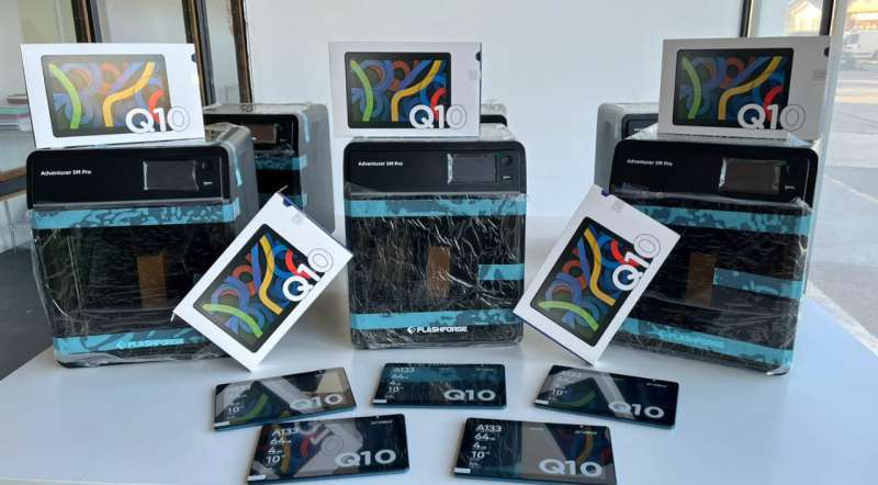 La Fundacin del Banco de Tierra del Fuego entreg equipamiento tecnolgico a la Agencia de Innovacin