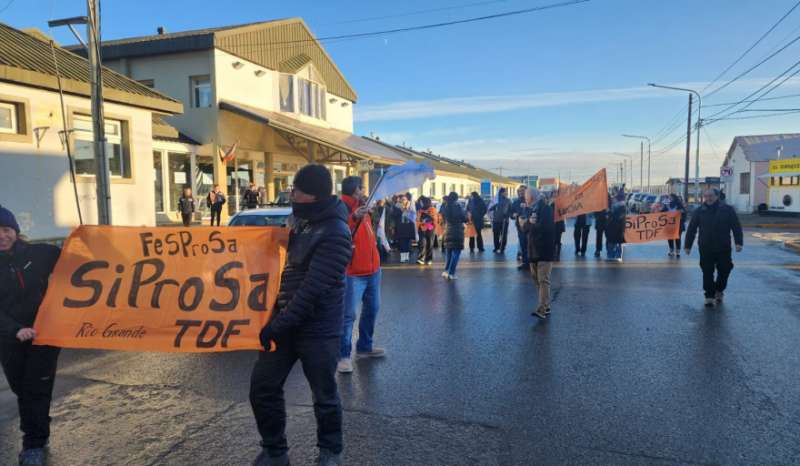 Profesionales siguen sin ser convocados a la mesa salarial