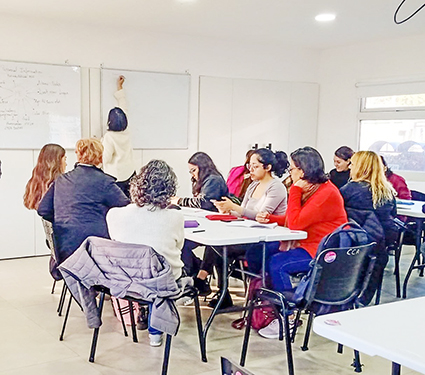 Siguen apostando a la educación en idiomas para toda la comunidad