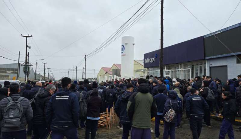 Ratificaron el plan de lucha de la UOM en las puertas de Mirgor 