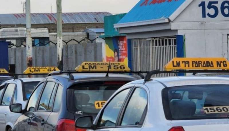 Fuentes advirti� por una crisis profunda del taxi