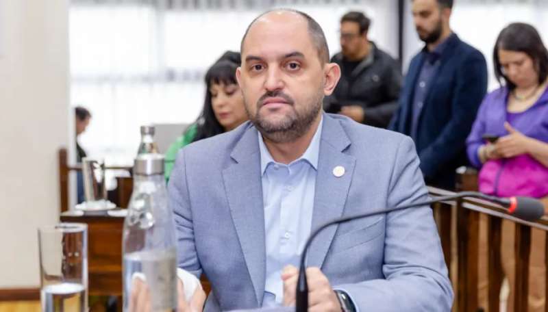 Ha sido una irresponsabilidad del intendente haber ido por un espacio aparte