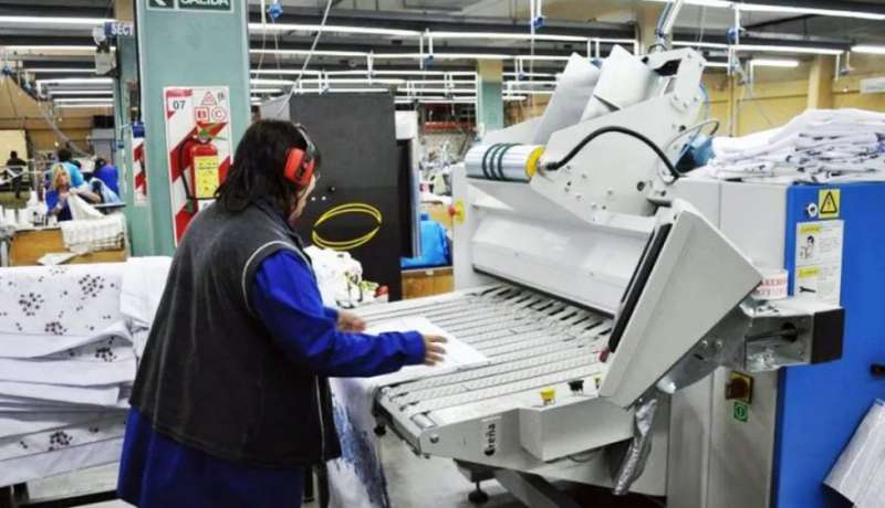 Cctel letal para las textiles: baja el consumo y entran importaciones