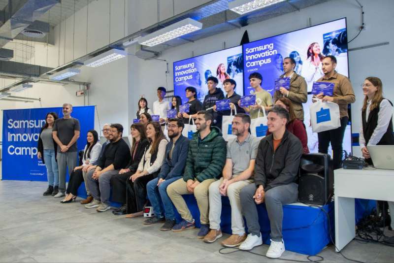 Celebraron la graduacin de 11 estudiantes fueguinos en Inteligencia Artificial