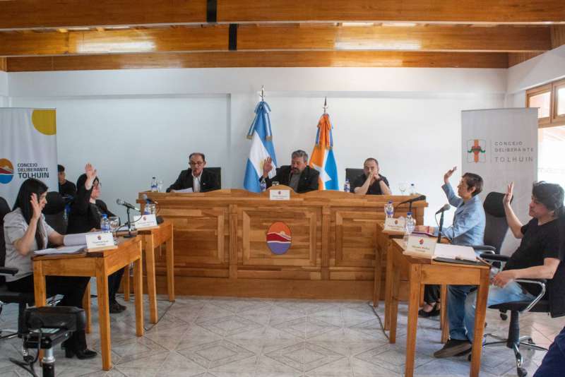 Rodrguez presidi una sesin extraordinaria donde volvi a marcarle la cancha al Ejecutivo 