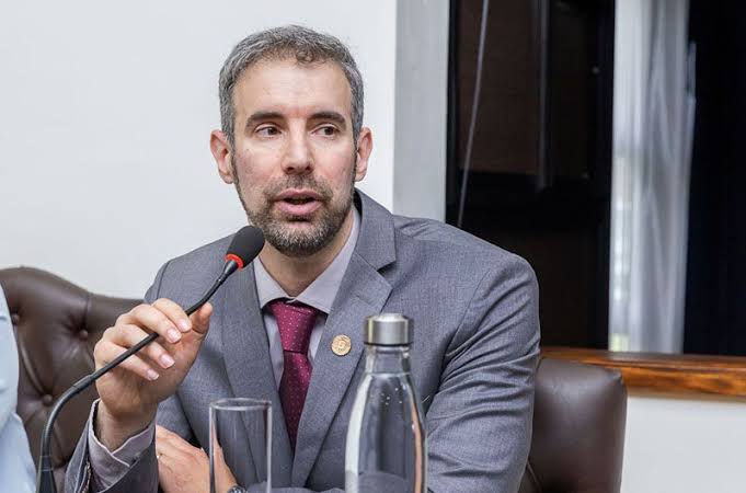 �Primero hay que organizar las cuentas provinciales�