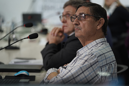 �La convocatoria a sesiones extraordinarias debe ser por asuntos urgentes�