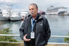 �Nos quieren sacar el puerto�