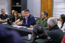 P�rez y vecinos analizan proyectos para descomprimir el puente Gral. Mosconi