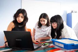 Ms de 2000 vecinos se formaron este ao en la academia de artes y oficios digitales de Ro Grande