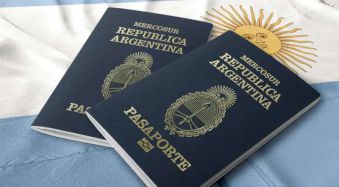 Habilitan un Whatsapp para verificar si el pasaporte necesita ser revisado